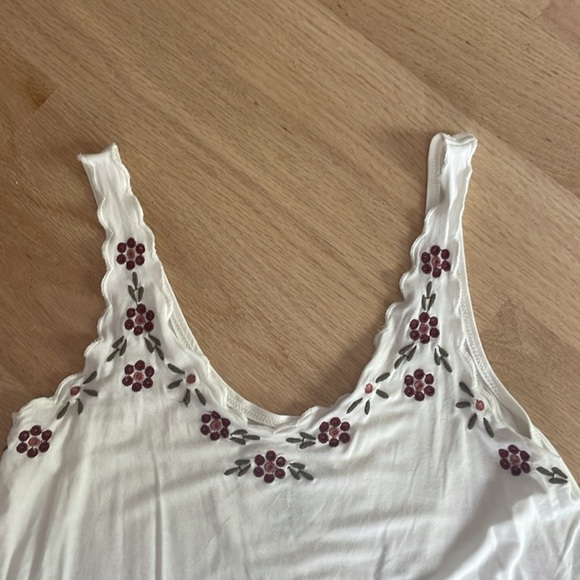 Embroidered Tank Top - Picture 2 of 2